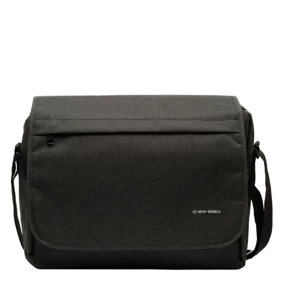 New Rebels ® Heaven26 - Large SchoudertasLaptoptas 15,6 - A4Zwart