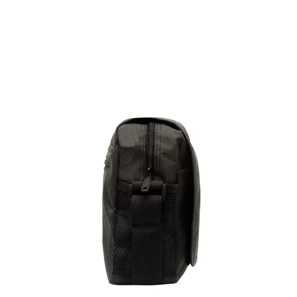 New Rebels ® Heaven25 - Medium Schoudertas A5 - Crossbodytas met flap - Zwart