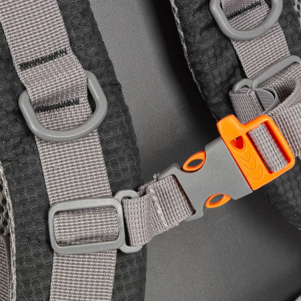New Rebels ® Kinley - Rugtas - Schooltas - Vrijetijdstas - 28 Liter - Nylon - Zwart
