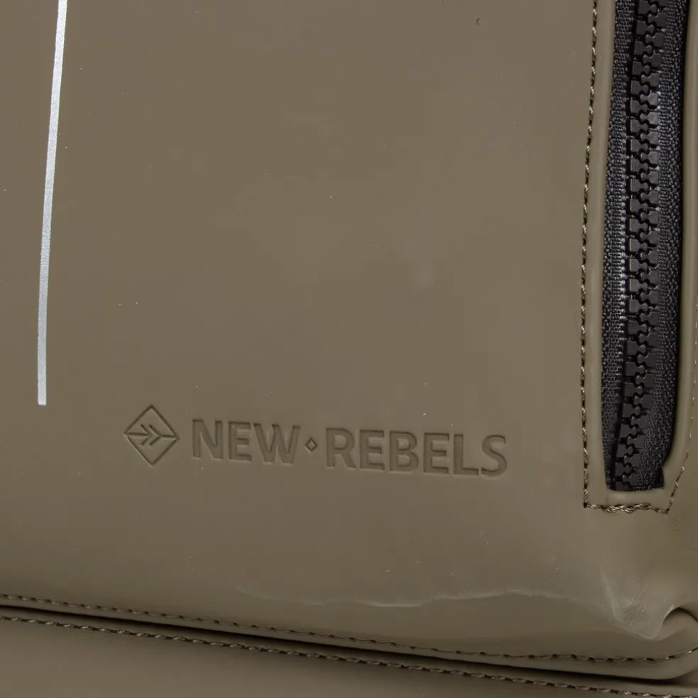 New Rebels ® Mart - PU - Laptop - Rugtas - Rugzak - Waterafstotend - Olijf
