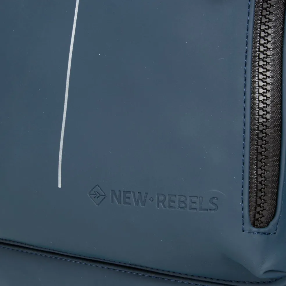 New Rebels ® Mart - PU - Laptop - Rugtas - Rugzak - Waterafstotend - Navy Blauw
