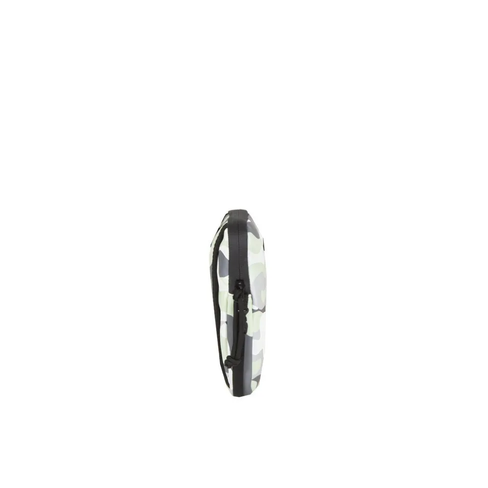 New Rebels ® Mart - Waterafstotend - Telefoontas - Telefoontasje - Army Camouflage Mint