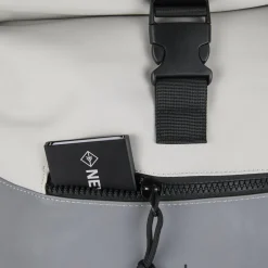 New Rebels Bowie New York Lichtgrijs 21L Rugzak Rolltop Reflectie Waterafstotend Laptop 15.6