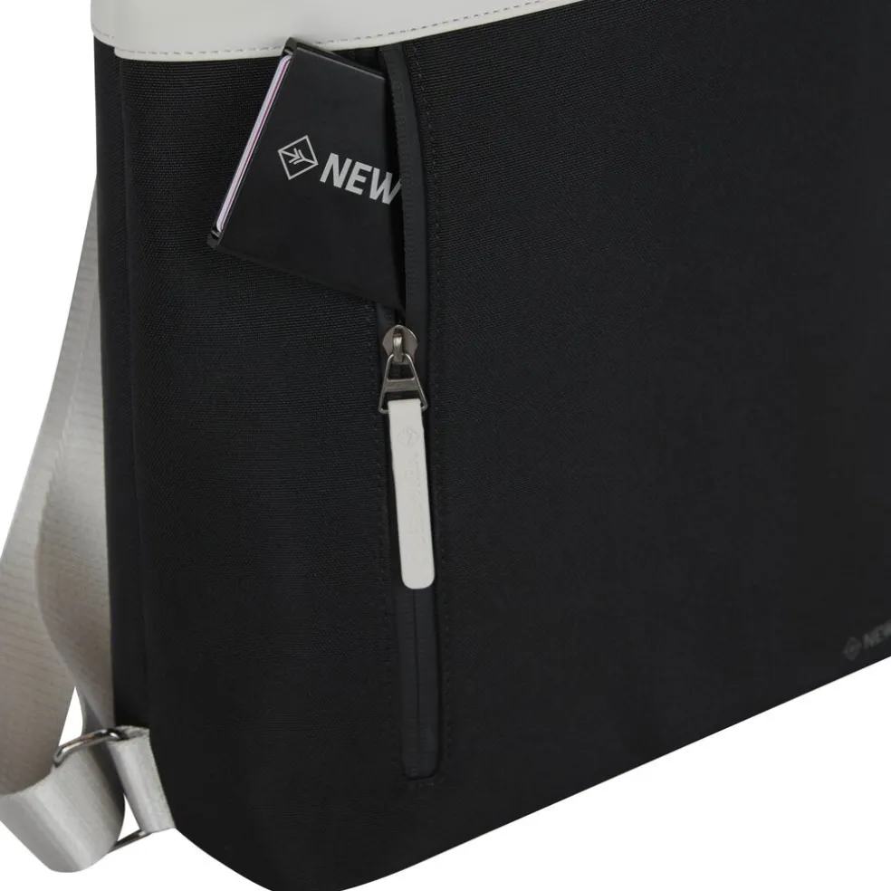 New Rebels Ceres Orlando Zwart 13L Rugtas Waterafstotend