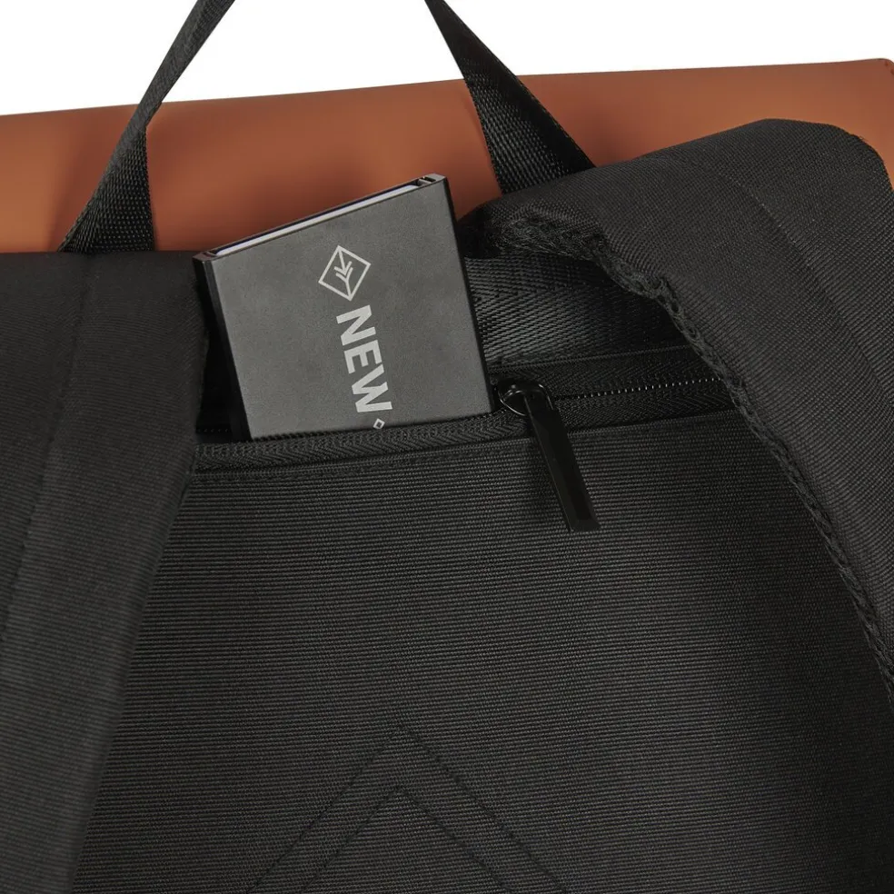 New Rebels Fane Lincoln Oranje 17L Rugtas met Flap Waterafstotend Laptop 15.6"