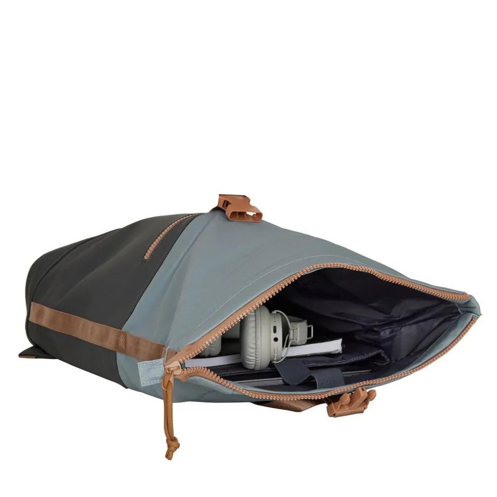 New Rebels Ferron New York Rolltop Rugzak 16L Antraciet