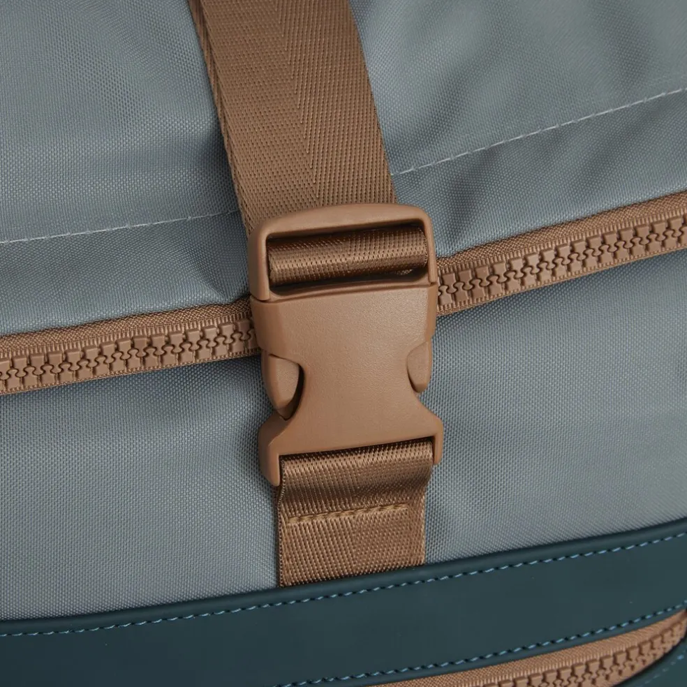 New rebels Ferron New York Rolltop Rugzak 16L Petrol