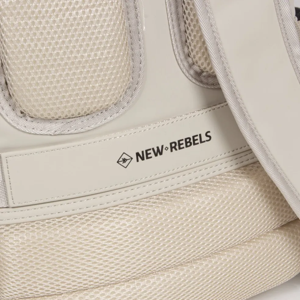 New Rebels Harper Miami Rugzak 9L Waterafstotende Laptop Rugtas 13 inch Schooltas en Werktas van PU Comfortabel Beige