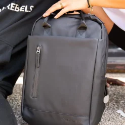 New Rebels Harper Miami Rugzak 9L Waterafstotende Laptop Rugtas 13 inch Schooltas en Werktas van PU Comfortabel Zwart