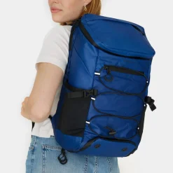 New Rebels Hugo - Eastvale Rugzak Navy Blauw 23L Waterdicht Lichtgewicht Ruim