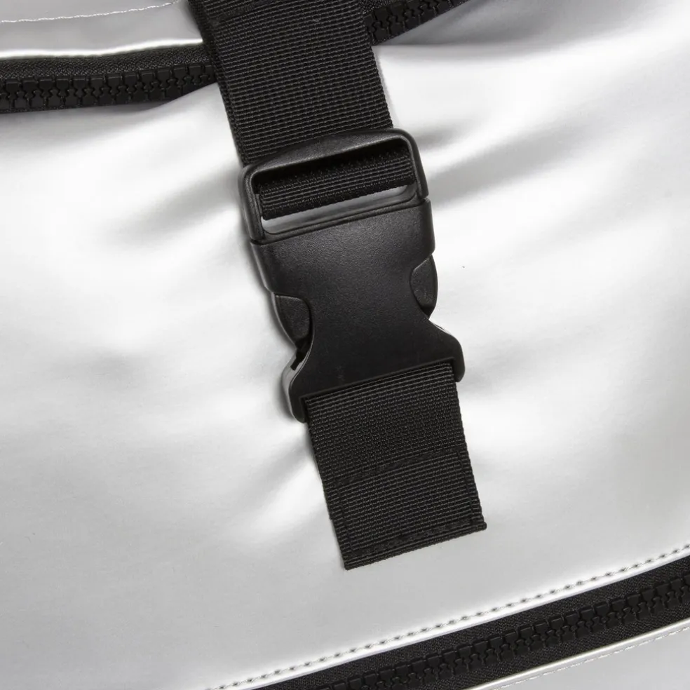 New Rebels Mart New York Metallic Zilver 21L Rugtas Rolltop Waterafstotend Laptop 15.6"