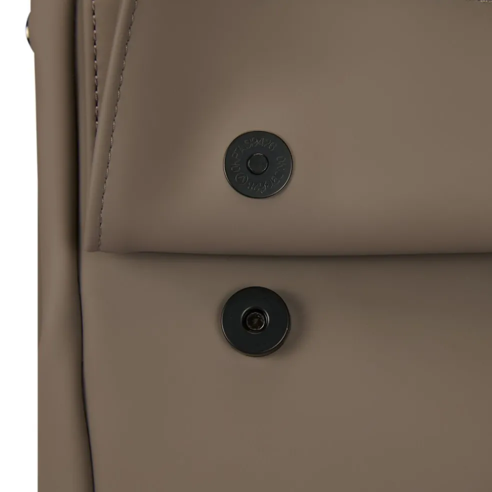 New Rebels Omar Lincoln Taupe 17L Rugtas met Flap Waterafstotend Laptop 15.6"