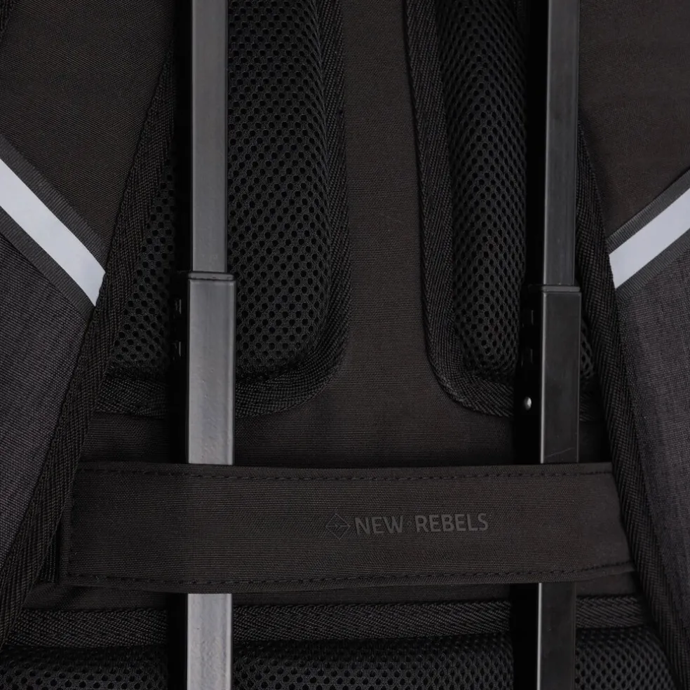 New Rebels Otis - Milcreek Rugtas 25L - Duotone - duurzaam waterafstotend polyester - 15.6" laptop - Zwart