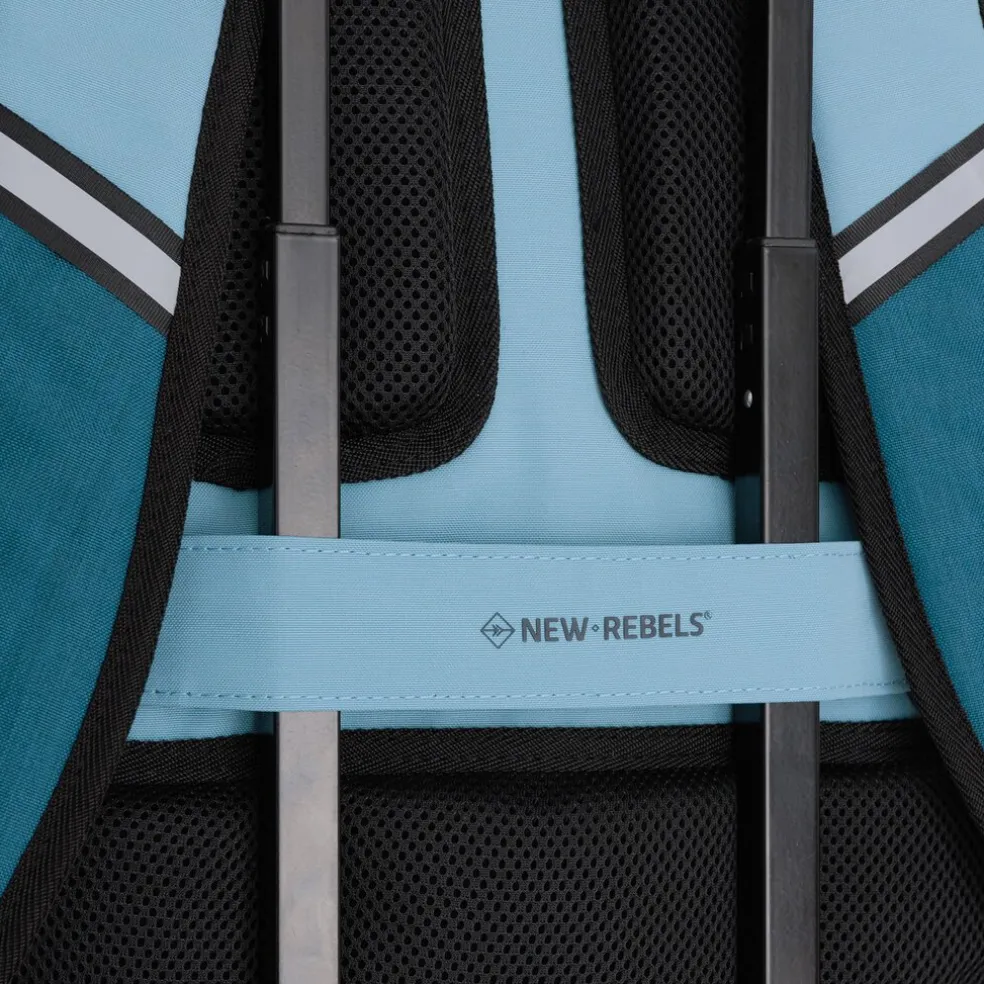 New Rebels Otis - Milcreek Rugtas 25L - Duotone - duurzaam waterafstotend polyester - 15.6" laptop - Zachtblauw