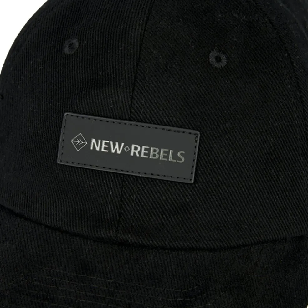 New Rebels Pet Zwart