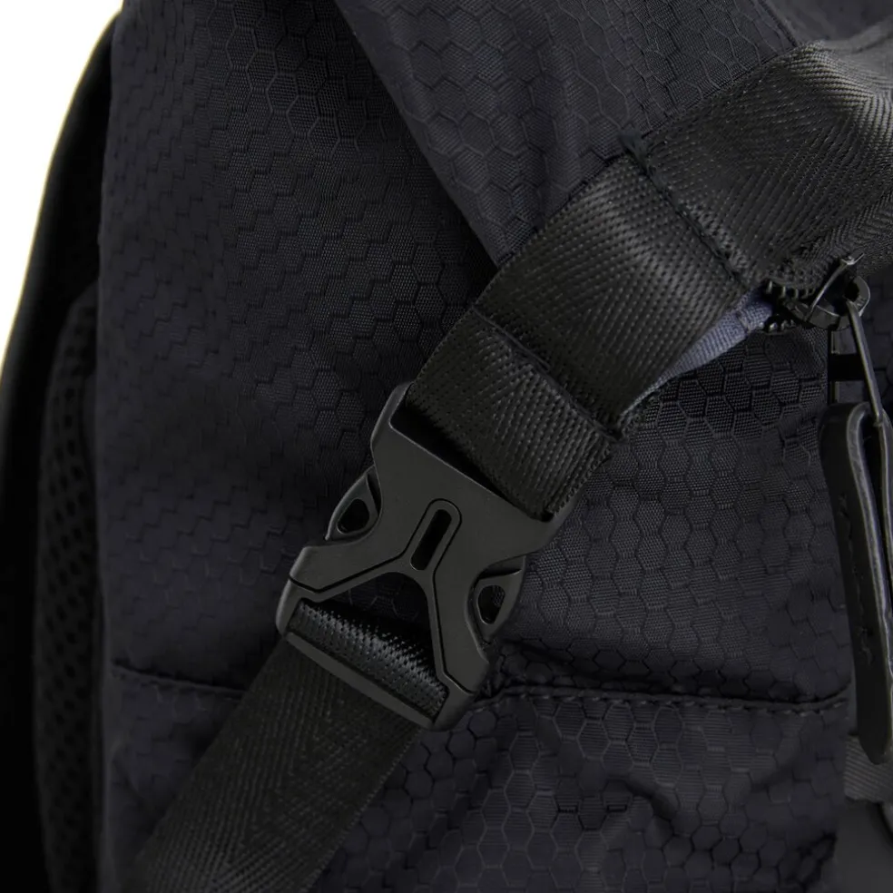 New Rebels Trondheim Windsor Rolltop Rugzak Zwart
