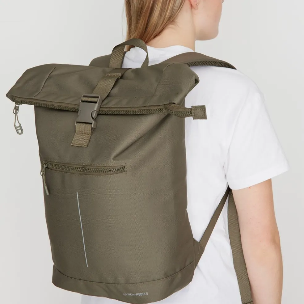 New Rebels Valor New York olijfgroen 21L Rugzak Rolltop Waterafstotend Laptop 15,6 inch
