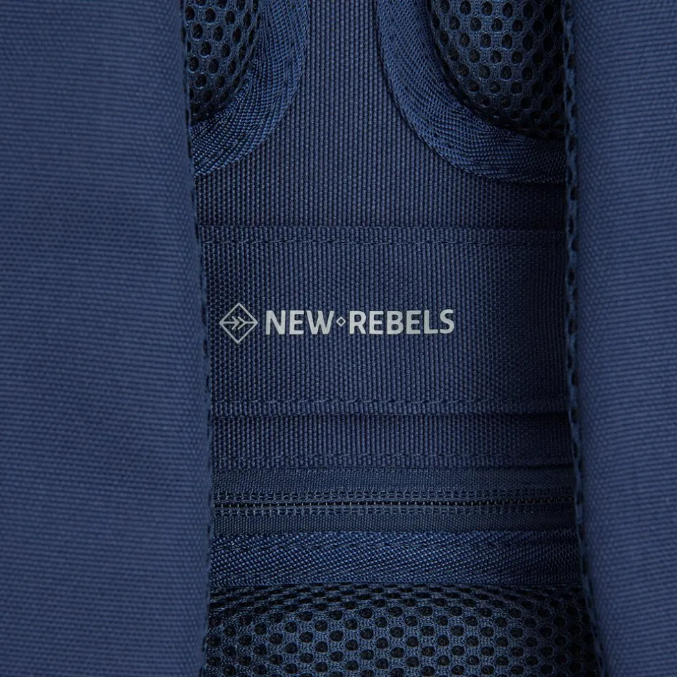 New Rebels Valor New York Navy blauw 21L Rugtas Rolltop Waterafstotend Laptop 15.6"