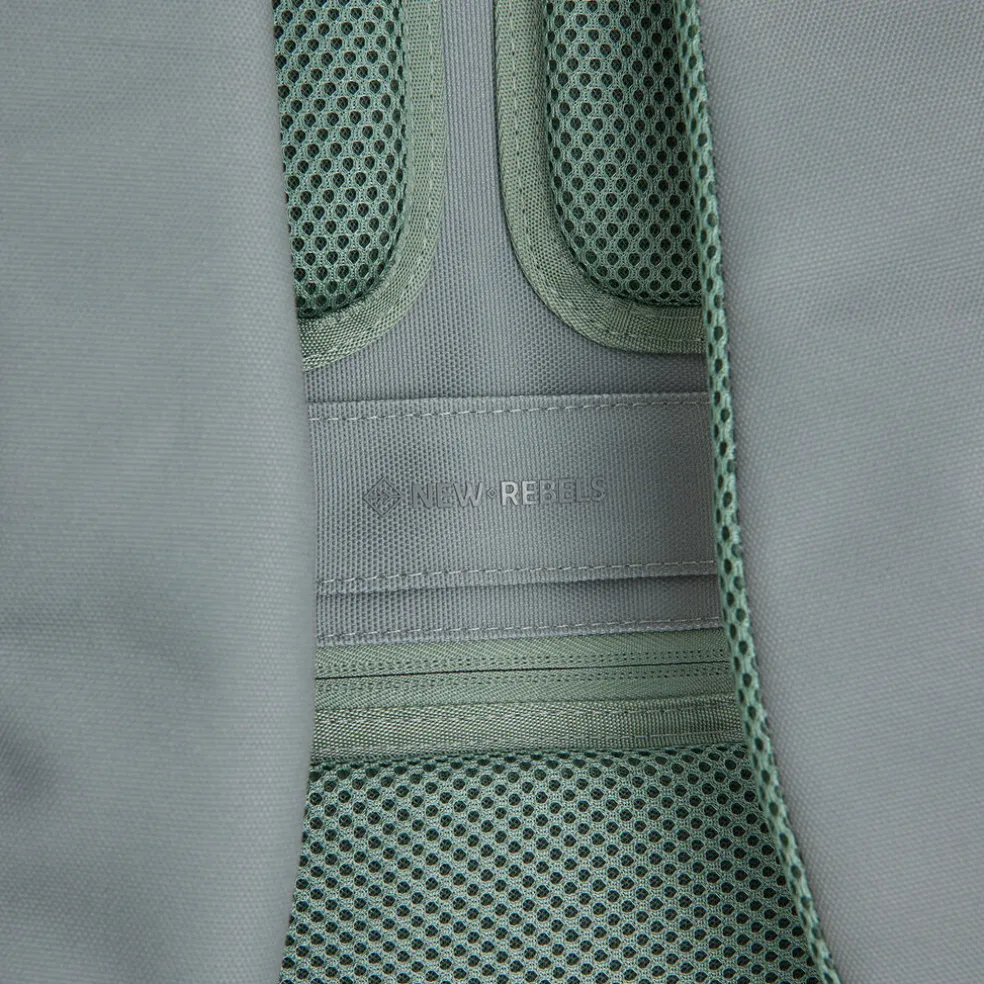 New Rebels Valor New York salie green 21L Rugzak Rolltop Waterafstotend Laptop 15.6 inch