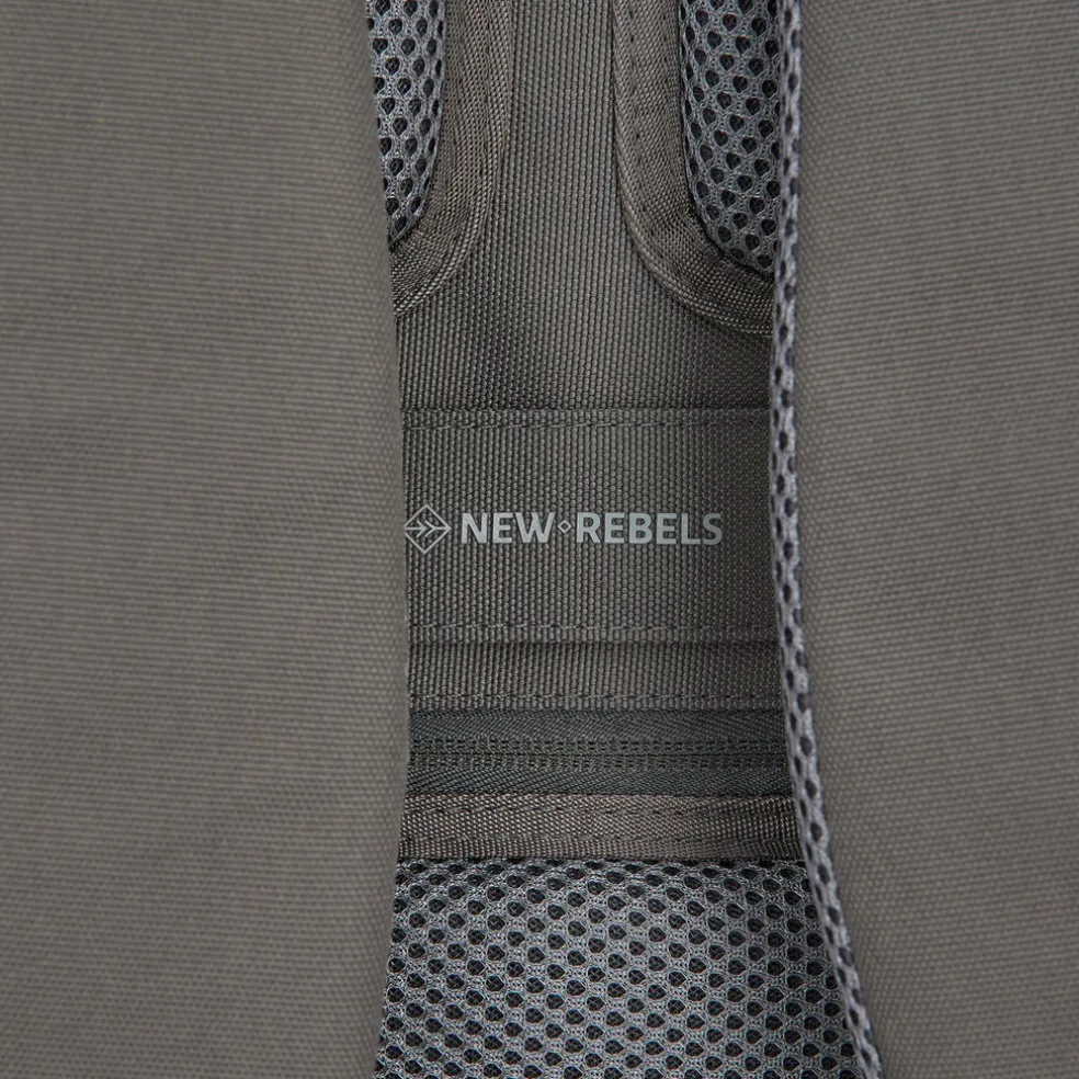 New Rebels Valor New York antracietgrijs 21L Rugzak Rolltop Waterafstotend Laptop 15,6 inch