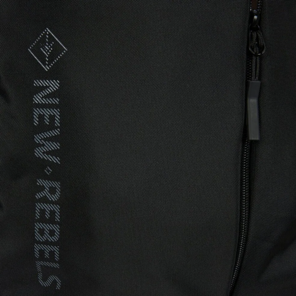 New Rebels Vince Gilbert Zwart 27L Rugtas Waterafstotend Laptop 15.6"
